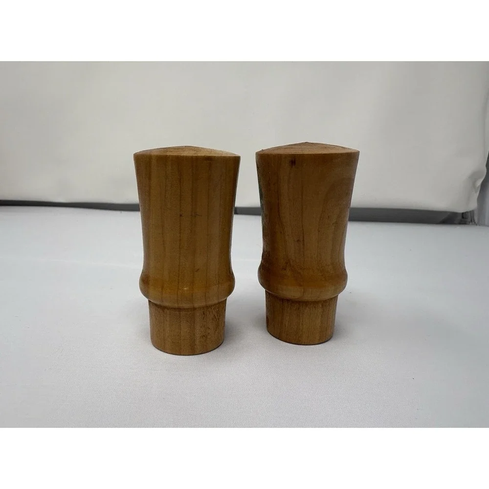 Vintage Mid Century Wooden Salt & Pepper Shakers Landscape Tourist Souvenir‎